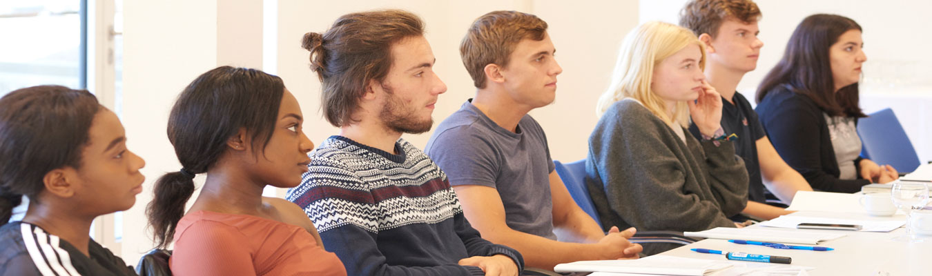 Haus Rissen Projekt Erstwahlhelfer